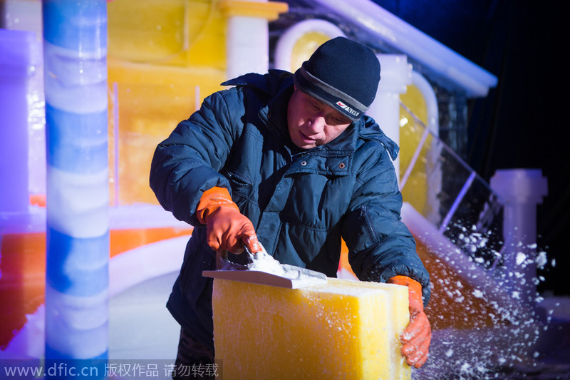 DreamWorks-themed ice sculpture festival kicks off in Macao