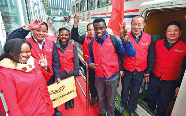 Million volunteers in Hangzhou get ready as G20 draws near