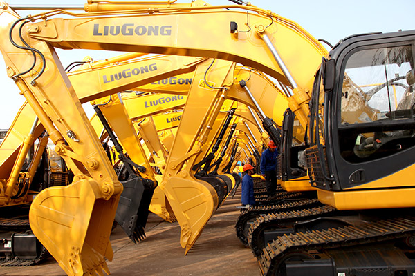 Excavator sales set to jump in 2017