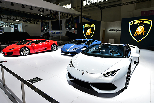 New Lamborghini CEO unveils Huracan family