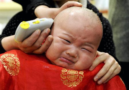 Get a lucky haircut on <EM>Er Yue Er</EM> for good luck