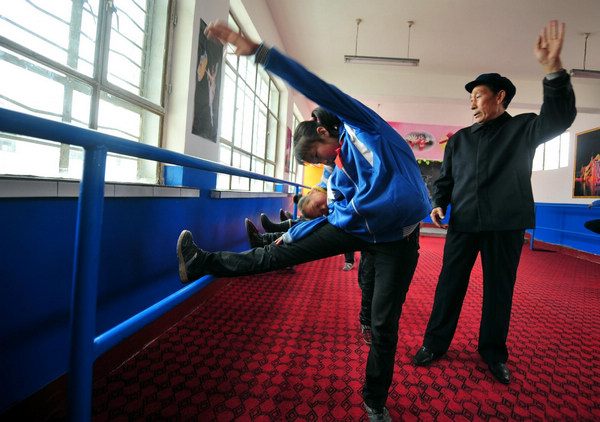 Qinqiang opera introduced at primary school