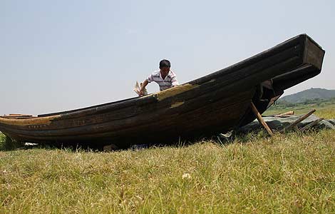 Saving China's largest freshwater lake