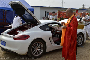 Consecration becomes latest trend in China