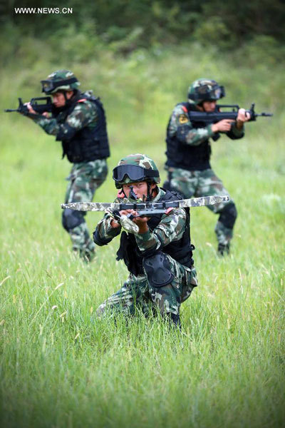 Cobra Storm Troops hold drill in Guilin, S China