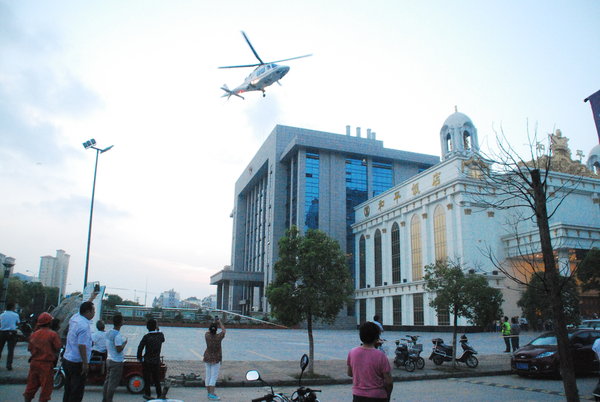 Man takes private chopper home for Mid-Autumn Festival