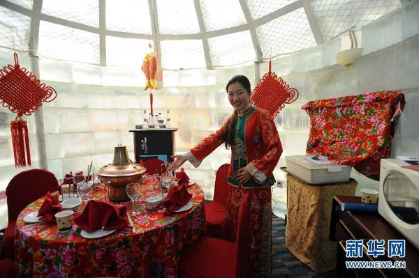 Ice restaurant opens in Northeast China city