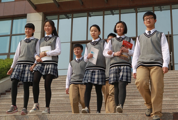 Social media buzz over the ugliness of Chinese school uniforms