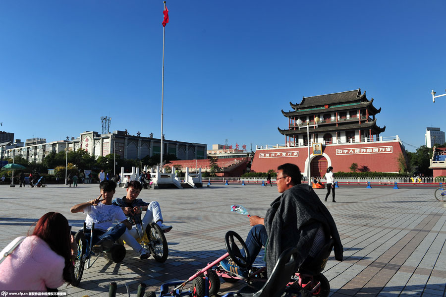 Landmark building in Northwest China resembles Tian'anmen