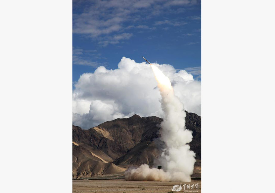 Breathtaking moments of China Air Force