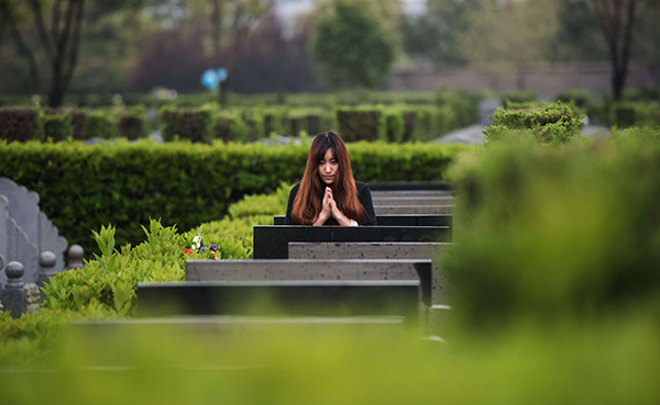 Government's solution to crowded tombs: Rest in peace with family