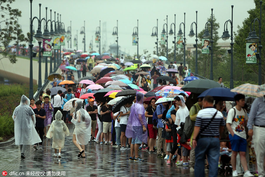 First Disney resort in Chinese mainland opens in Shanghai