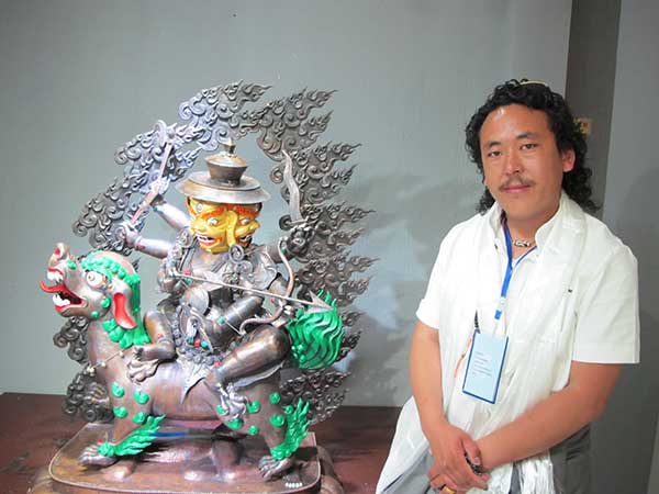 Tibetan sculpture exhibition opens in Lhasa