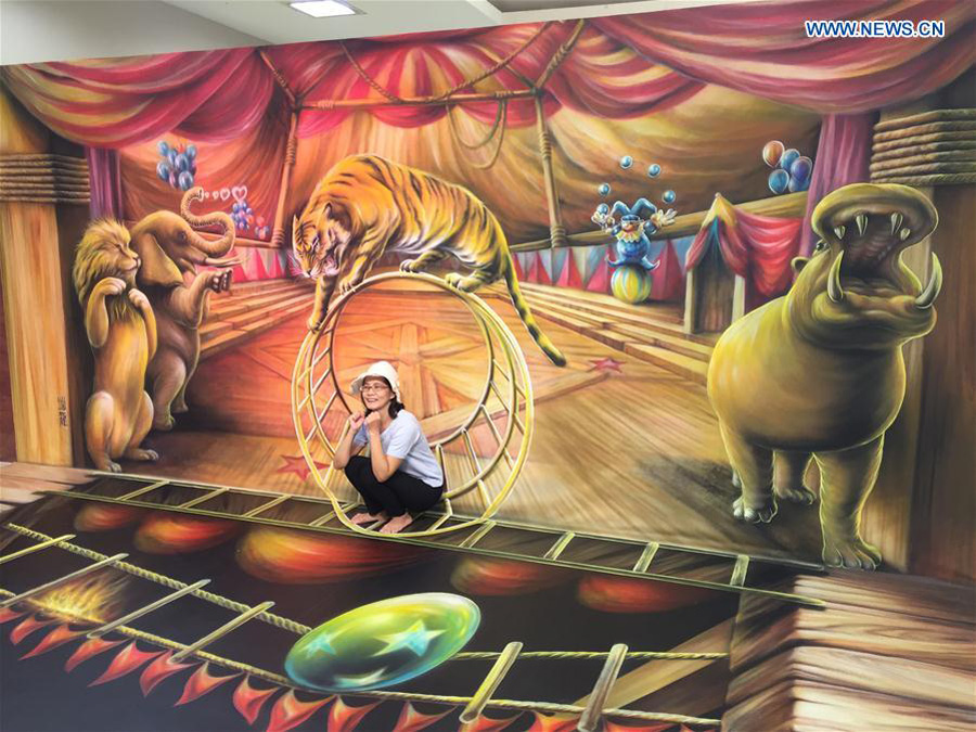 Ten pieces of 3D paintings presented in China's Taiwan