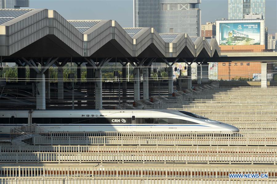 China's high-speed railways connect west and east