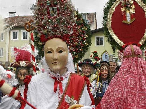 UNESCO and the European Commission join hands in promoting cultural routes for ‎sustainable development