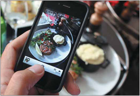 Chefs rebel against 'food porn' photos