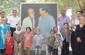 Calligraphic art of Chairman Mao on display