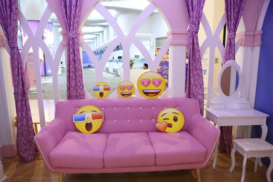 Emoji exhibition opens in Shanghai