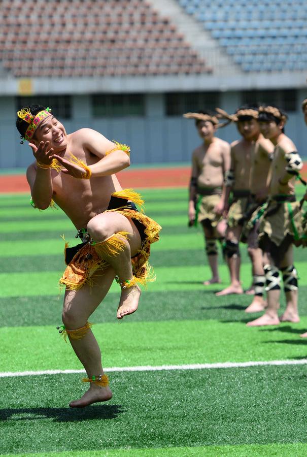 Students try unusual folk dance