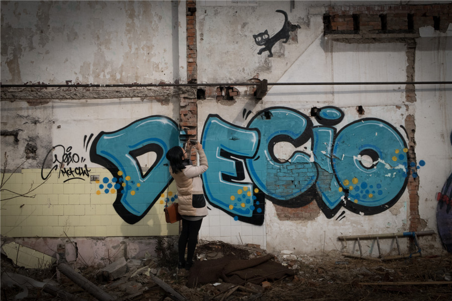 Graffiti on dismantled Shanghai Shikumen buildings