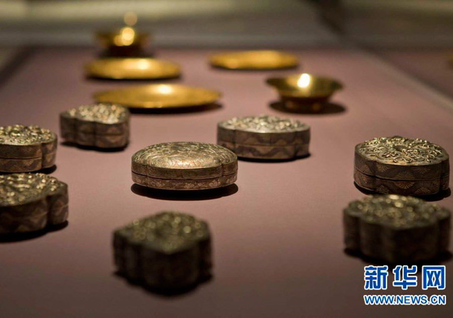 Tang treasures from Arabic shipwreck are on show