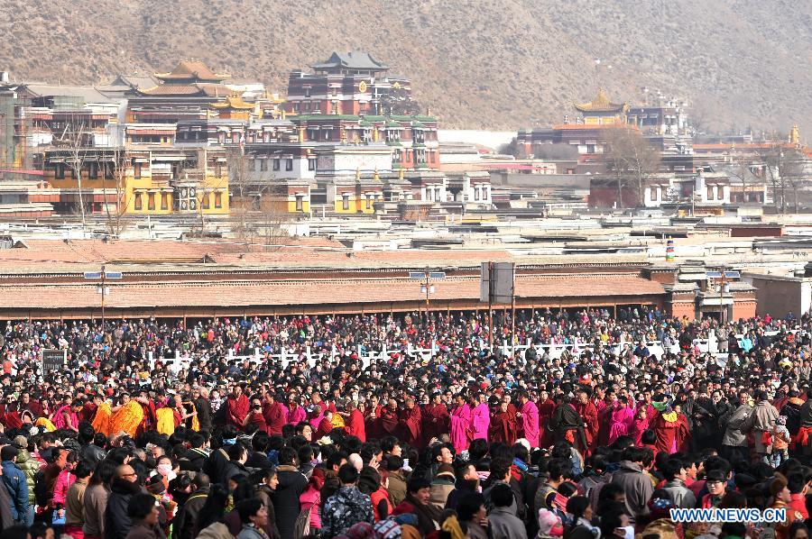 Buddha thangka display in NW China's Gansu