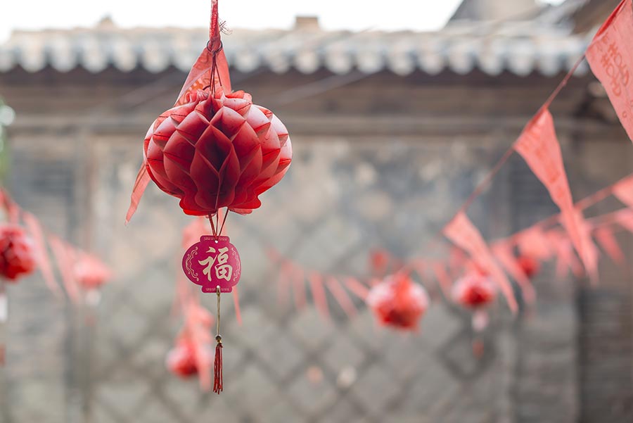 Shanxi in the Eyes of Foreigners: Looking at the roofs