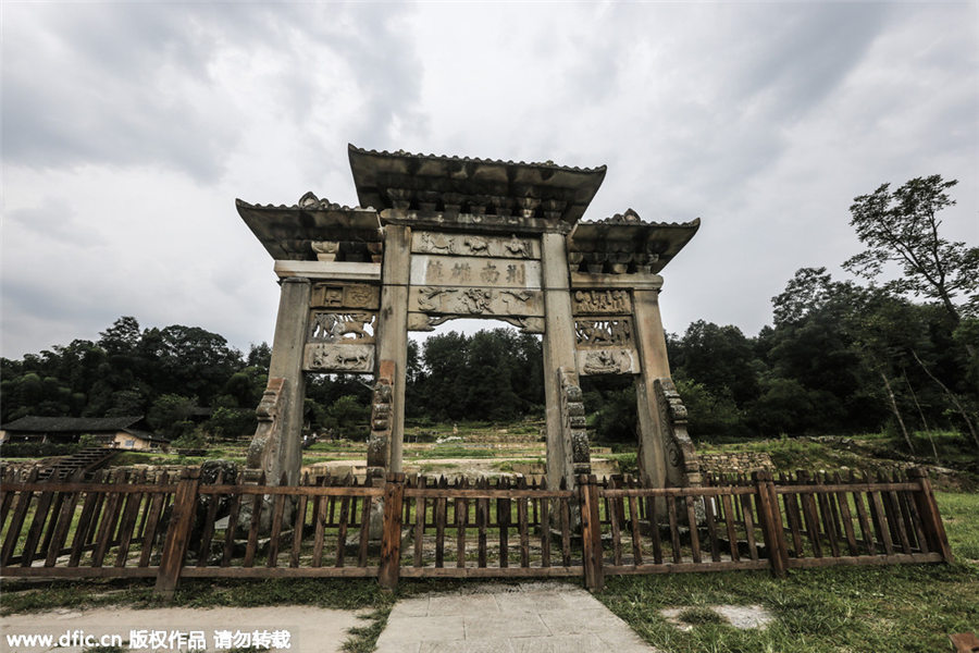 Last grave-keeper at Tangya Tusi site