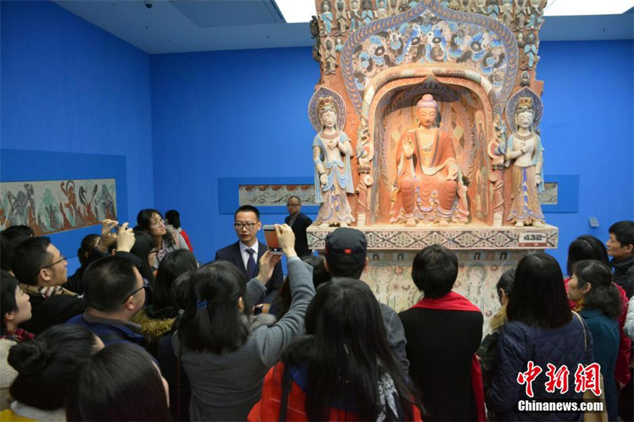 Exhibition of Dunhuang art held in Shanghai