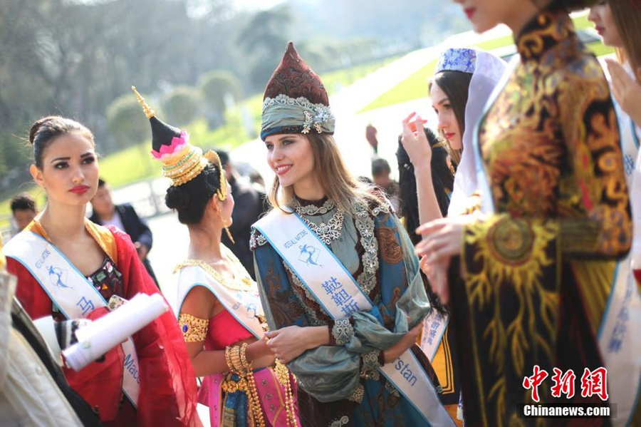 Contestants of Global Miss Ecotourism visit Nanjing Museum