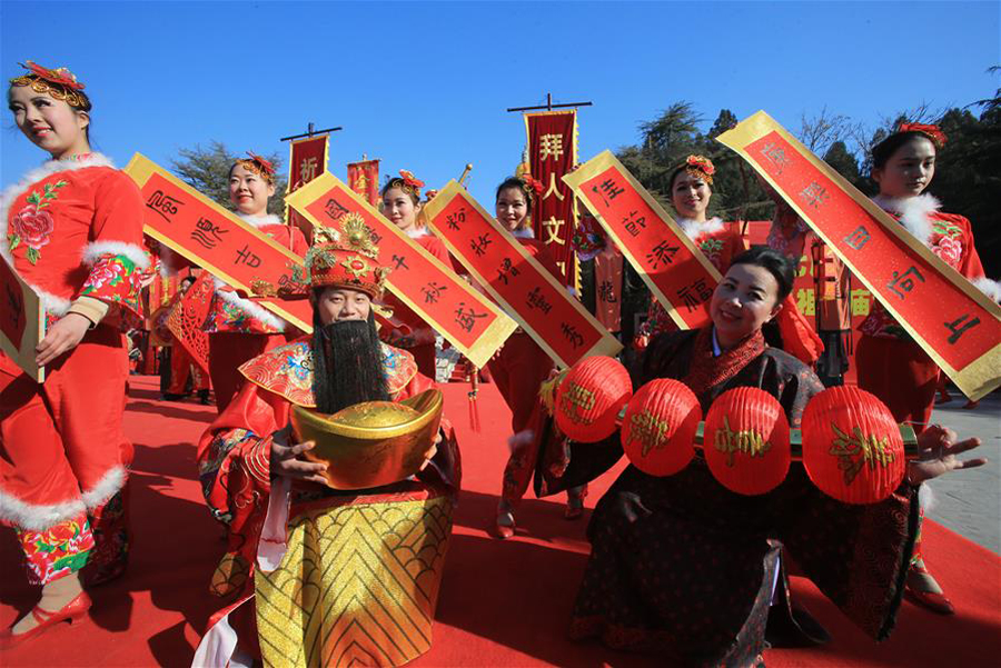 Chinese Spring Festival goes global, holds universal values