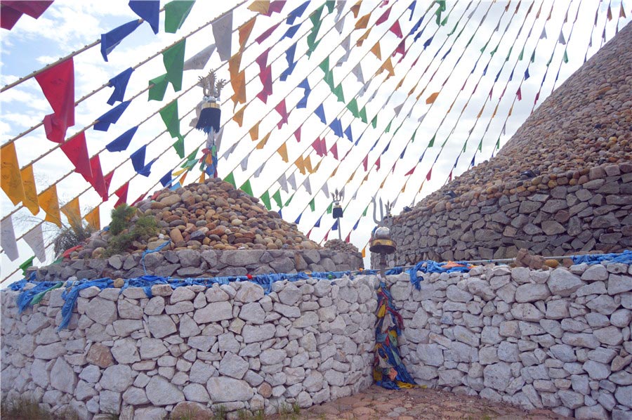 Aobao worship ceremony held in Ordos, Inner Mongolia