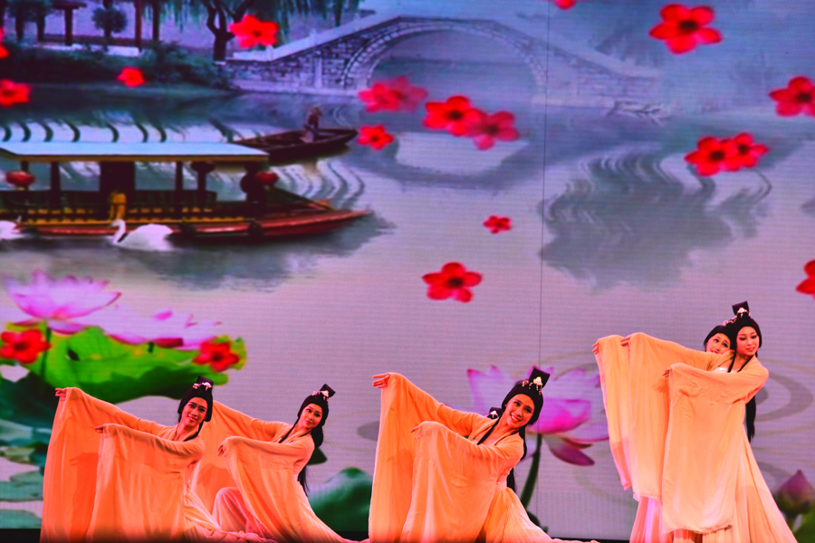 'Meeting in Dunhuang' Gala concludes cultural expo