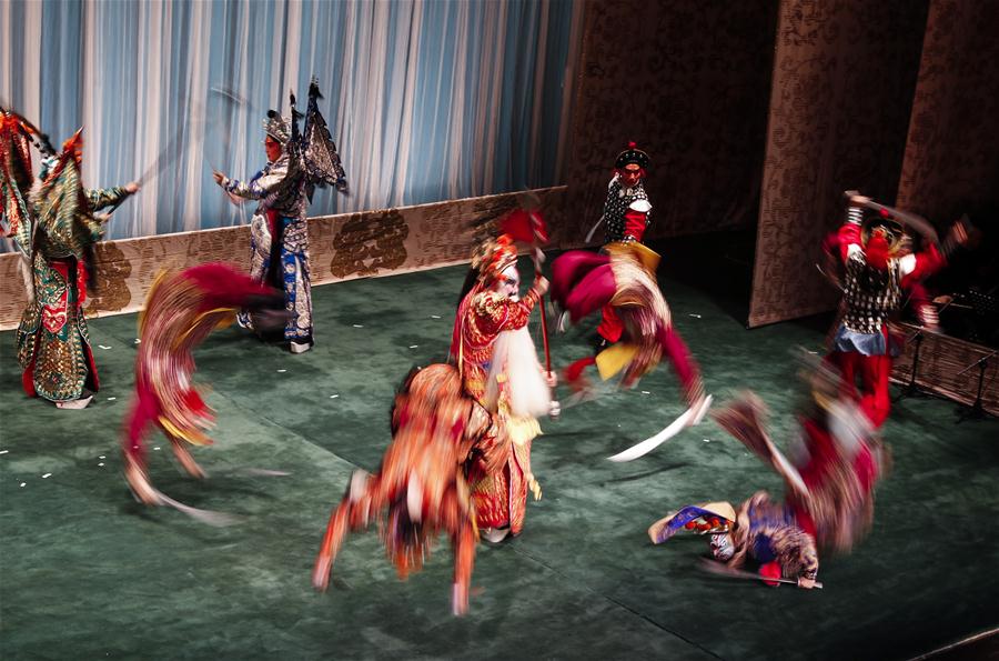 Peking opera 'The General and the Prime Minister' staged in London