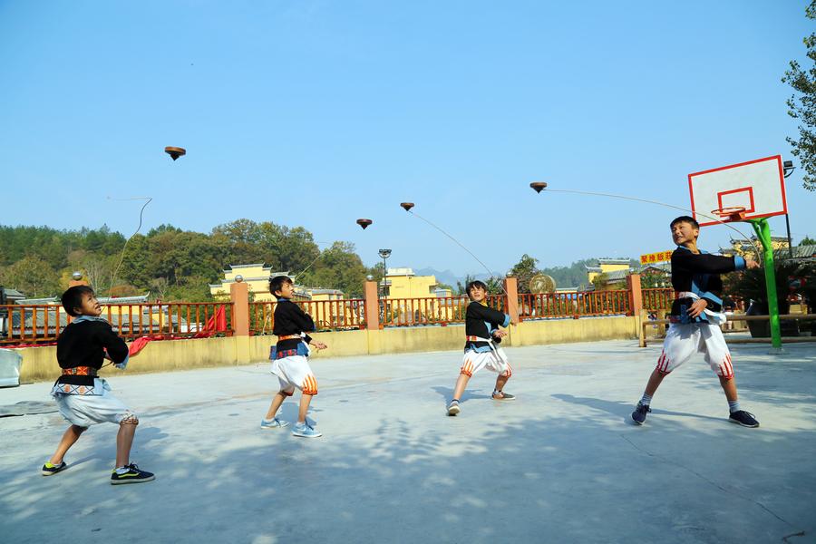 White Pants Yao students celebrate sports festival