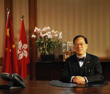 曾蔭權(quán)：背靠祖國(guó)、自強(qiáng)不息的香港會(huì)更好