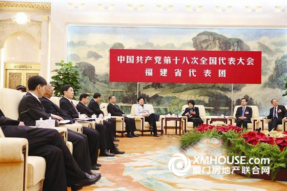 十八大福建代表團:打造天藍地綠水凈的美麗八閩