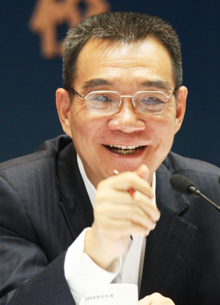 林毅夫:中國應及時扼制房產泡沫