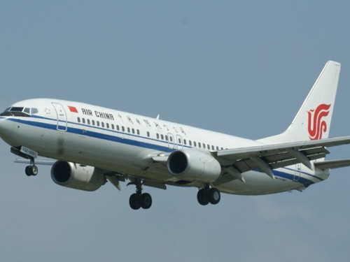 國(guó)內(nèi)首架無(wú)線局域網(wǎng)航班首航成都 可WiFi上網(wǎng)