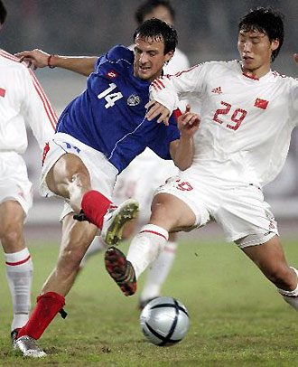 Serbia-Montenegro beats China 2-0 in soccer friendly