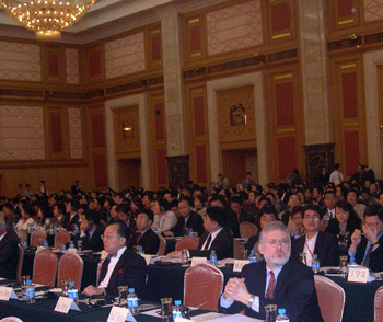 More than 700 people take part in the forum