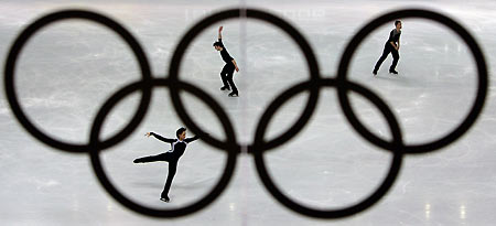 Turin gets ready under five rings