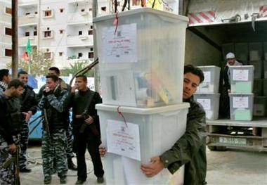 Fatah gunmen kill leader ahead of vote