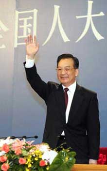 Premier Wen talks about economy, Taiwan