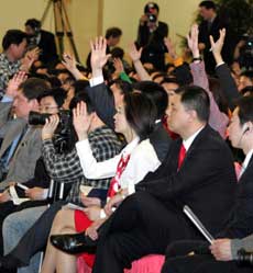 Premier Wen Jiabao meets the press