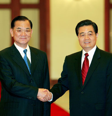 Scholars: KMT, CPC should work for peace, prosperity