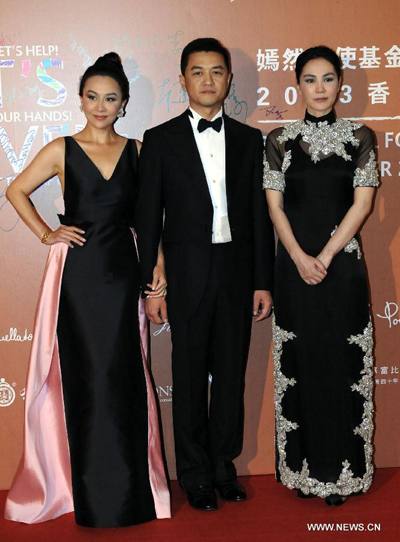 Stars attend Gala Dinner of SmileAngel Foundation in HK