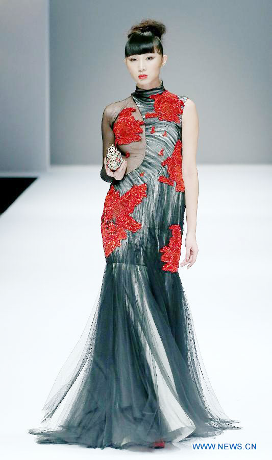 Guangdong Fashion Week: Qu Tingnan