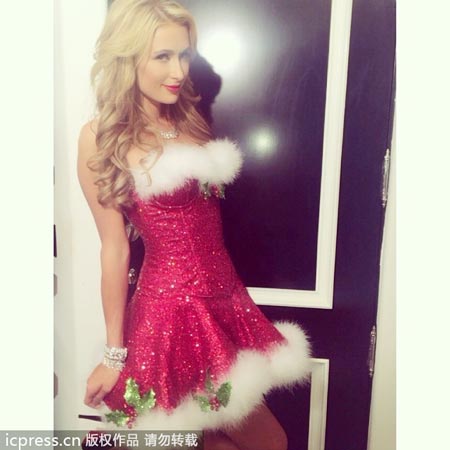 Celebrity Christmas outfits